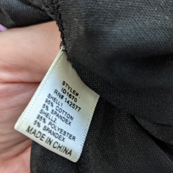 NWOT black crochet dress with peekaboo mid line - Picture 4 of 8